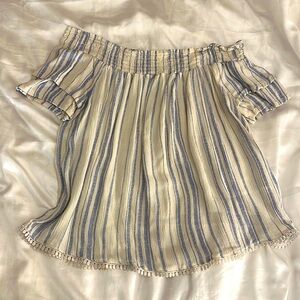 Women’s small off the shoulder shirt